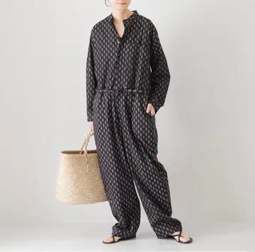 kagure [ 23SS 새상품급 ] 프린트 점프수트 kagure