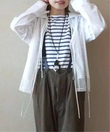 택 포함 새상품 [ Anna's CLOSET ] 블라우스