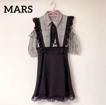 MARS 체크 무늬 오프숄더 셋업 낱개 판매 불가