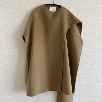 COS 베이지 케이프 코트