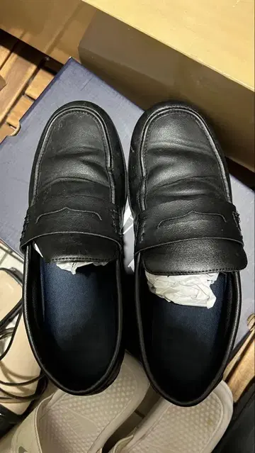 GAP 블랙 로퍼
