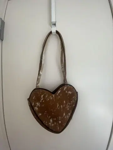 오늘만 할인 MARYAM NASSIR ZADEH 하트형 숄더백