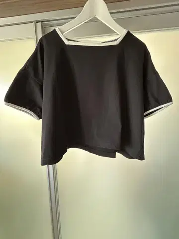 mizuiroind 블랙 반팔T셔츠