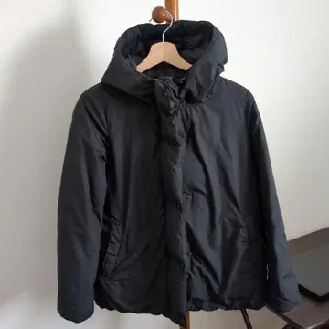 블랙 다운 자켓 L 사이즈