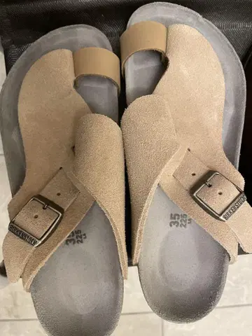 Birkenstock 베이지 샌들 22.5