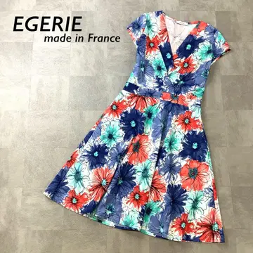 새상품급 EGERIE 프랑스제 꽃무늬 프렌치 슬리브 원피스 블루 계열