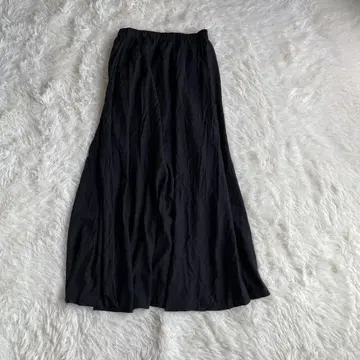 LOWRYS FARM 블랙 마 혼방 롱 스커트 경량 허리밴딩 루즈핏