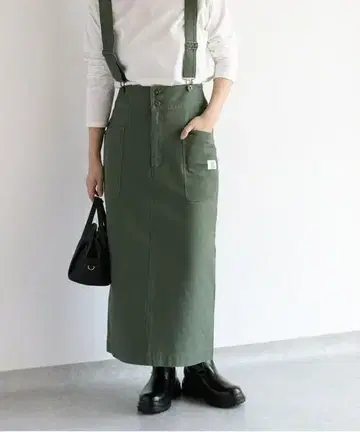 건호 콜라보 스커트 M 사이즈 택 포함 새상품 즉시 구매 가능