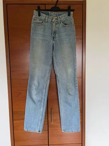 Levi's 라이트 블루 스트레이트 데님 512