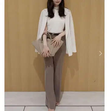 아뉴앙스 2025 슬림핏 세미 플레어 팬츠