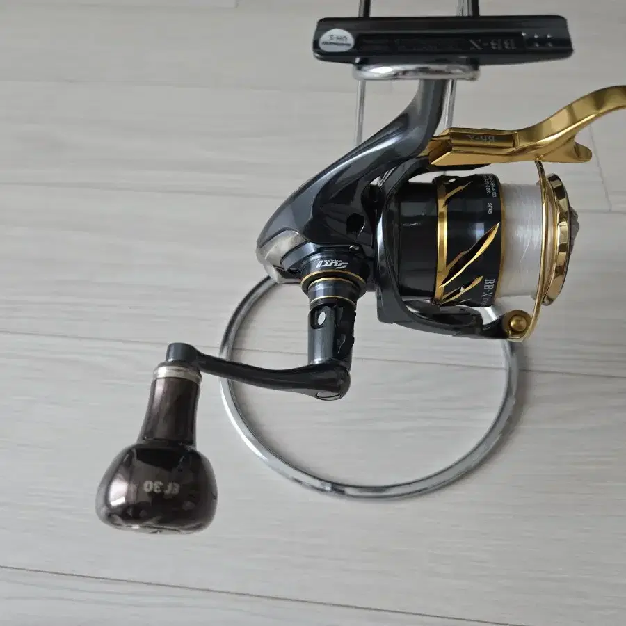 SHIMANO/ 三代目 BBX-TECHNIUM3000 SHIMANO BB-X SPECIAL SZII／TECHNIUM 3000 SUT vs Yellowtail