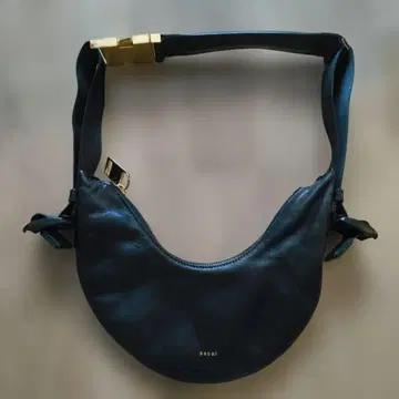 23ss Sacai 넥 필로우 백 스몰 램스킨