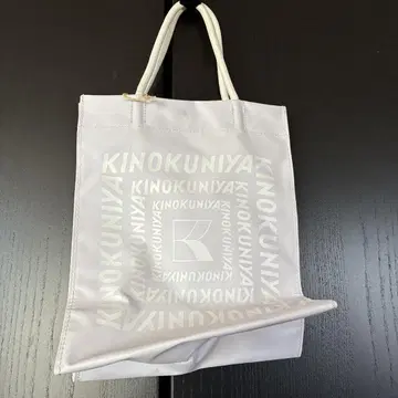 KINOKUNIYA 로고 토트백 화이트 두꺼운 원단 비닐