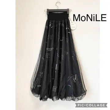 [ 새상품 ] 모니레 튤 벌룬 스커트 영문 프린트 허리 리브 블랙