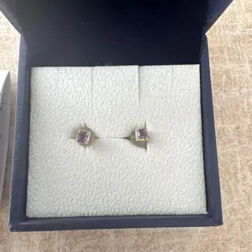 Vendome Aoyama 자수정 스퀘어 컷 귀걸이