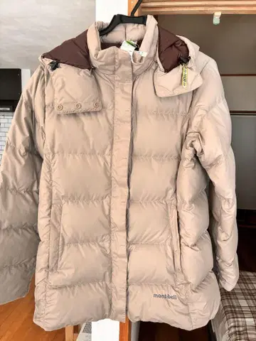 mont-bell 베이지 다운 자켓 여성용 L 사이즈