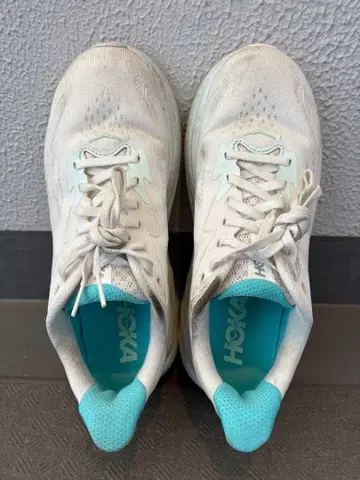HOKA CLIFTON 10 와이드 러닝화