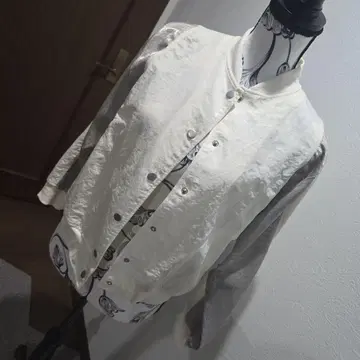 LUCA 택 포함 새상품 아이보리 노카라 자켓