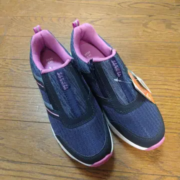 스니커즈 여성용 24cm