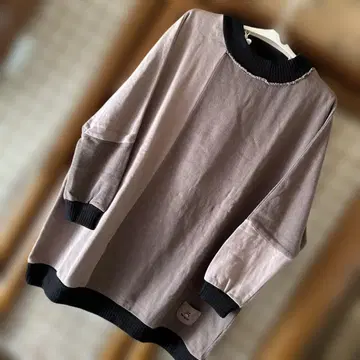 돼지 d.s.c 사이즈 large 그레이 트레이닝복 넉넉한