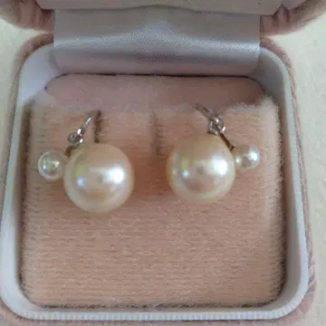 화이트 펄 귀찌