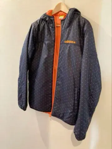 adidas 도트 무늬 후드 부착 자켓