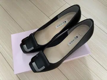 [ 새상품급 ] DIANA 다이애나 스퀘어토 버클 펌프스 블랙 23cm
