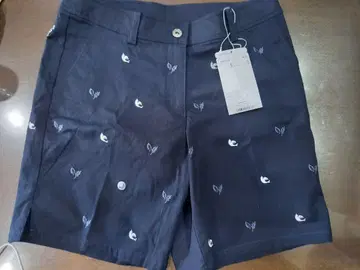 Munsingwear 네이비 자수 숏팬츠