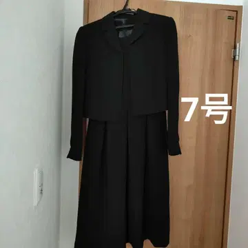 블랙 원피스 수트 (자켓 포함)
