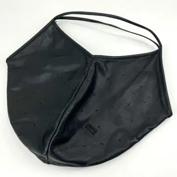 캠퍼 펀칭 토트백 핸드 사이즈 확장 천연 가죽 블랙