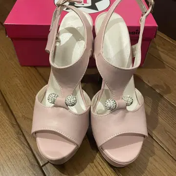 비쥬 스트랩 샌들