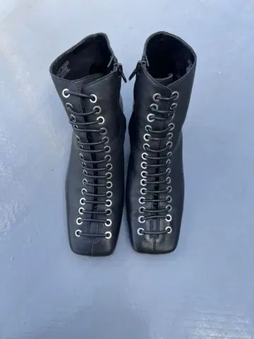 ZARA 레이스업 가죽 부츠 37