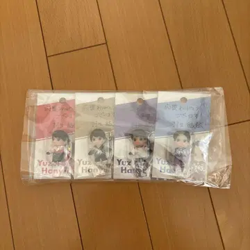 하뉴 유즈루 전시회 공식 굿즈 코스튬 큐피 4종 세트