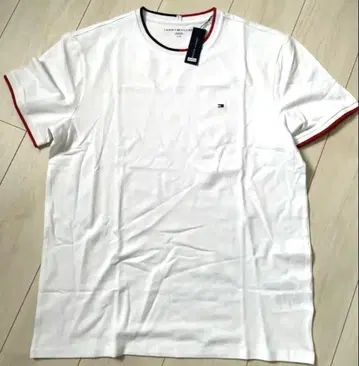 TOMMY HILFIGER 화이트 T셔츠 L 사이즈 택 포함 새상품