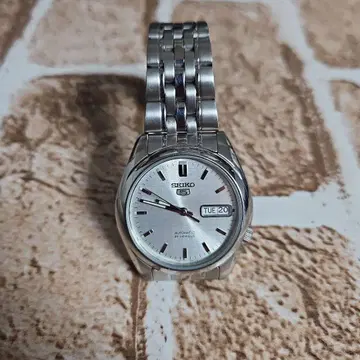 [ 컨디션 최상 ] SEIKO5 자동 와인딩 뒷면 스켈레톤