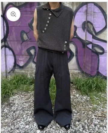 [ goat essence ] 4TUCK FLARE PANTS