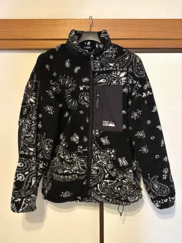 퍼스트다운 프릭스스토어 별주 플리스 자켓