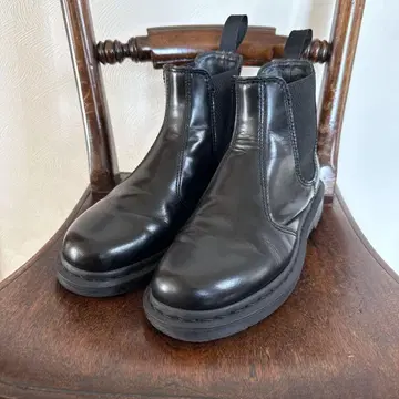 닥터마틴 첼시 부츠 블랙 24cm