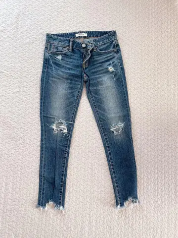 [ 새상품급 ] MOUSSY 데미지 가공 스키니 청바지 데님 24size