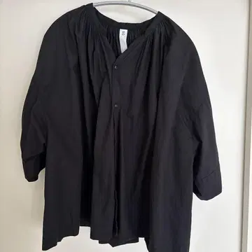 so 블랙 오부 소매 셔츠