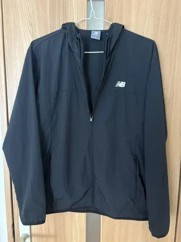 뉴발란스 윈드 자켓