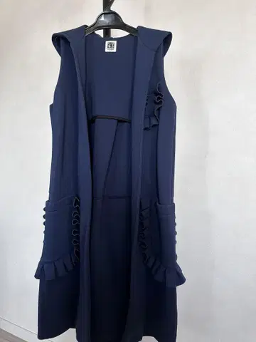 ovetta 네이비 프릴 포켓 베스트