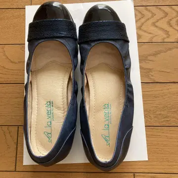la verita 네이비 플랫슈즈 25.5cm