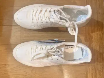 Mizuno MR-1 러셋 별주 스니커즈