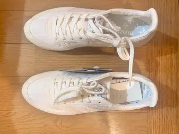 Mizuno MR-1 러셋 별주 스니커즈