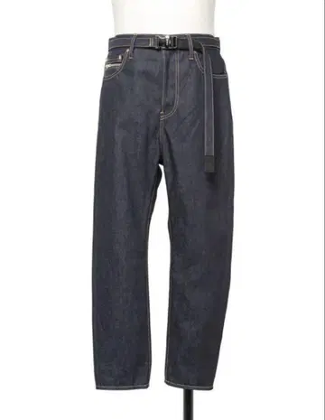 sacai 23SS 슬림 테이퍼드 데님 팬츠 데님