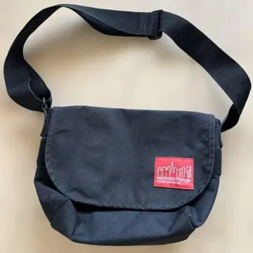 Manhattan Portage 블랙 숄더백
