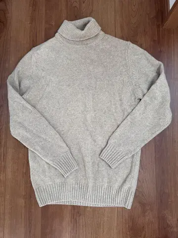 ZARA MAN 라이트 그레이 터틀넥 니트