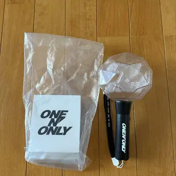 원엔 ONE N' ONLY 응원봉 005