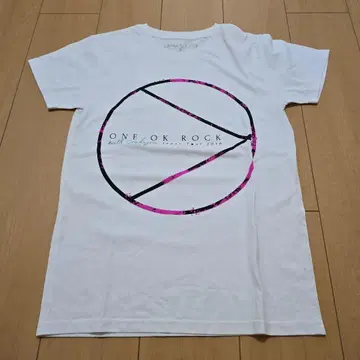 ONE OK ROCK 오케스트라 투어 티셔츠 s 사이즈